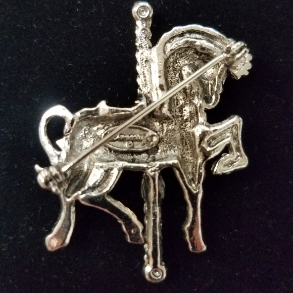 Danecraft carousel horse brooch - Picture 3 of 3